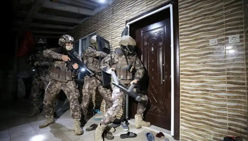 Kinik’te Suç Örgütlerine Operasyon: 158 Şüpheli Gözaltına Alındı!