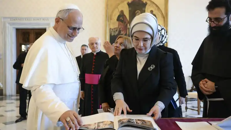 Emine Erdoğan ve Papa Leo: Gazze Üzerine Kritik Buluşma