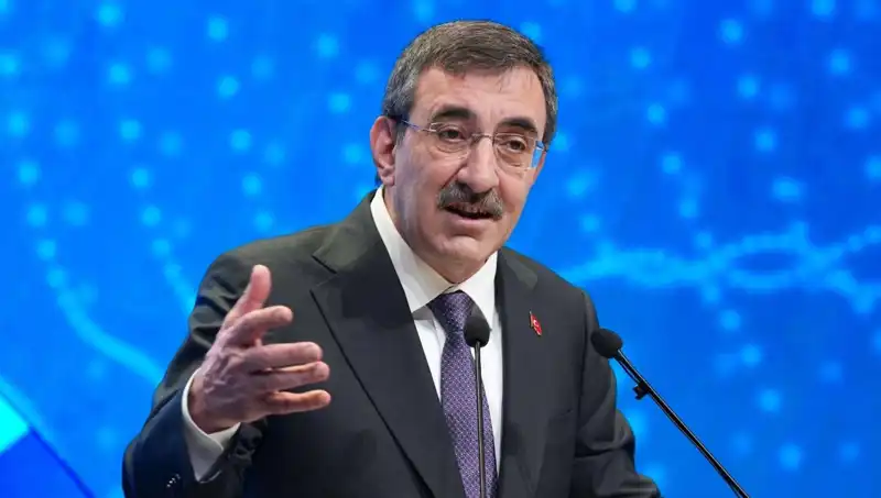 Cevdet Yılmaz'dan Boykot Çağrılarına Sert Tepki: Sorumlu Siyaset Anlayışı Nedir?