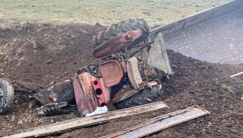 Kayseri'de Şok Kaza: Kontrolden Çıkan Traktör Şarampole Yuvarlandı