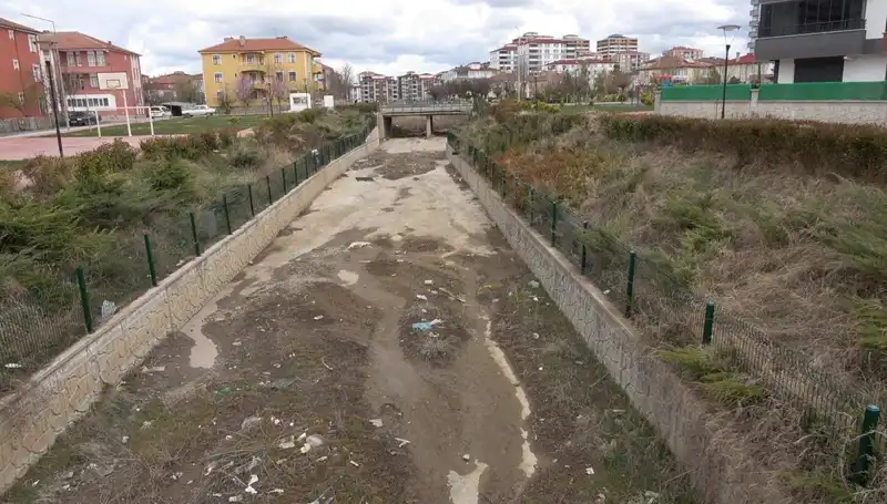 Türkiye’nin Nehirleri Neden Kuruyacak? Kuraklık Korkusu Başladı!