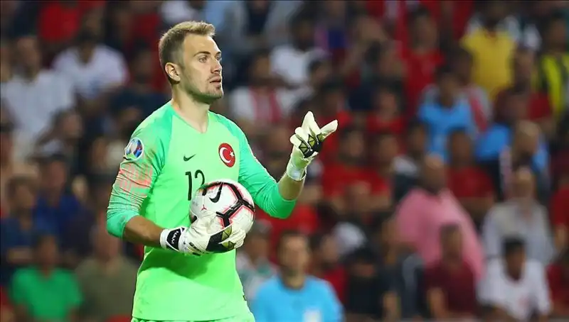 Mert Günok Futbol Kariyerini Sonlandıracağı Yaşı Açıkladı