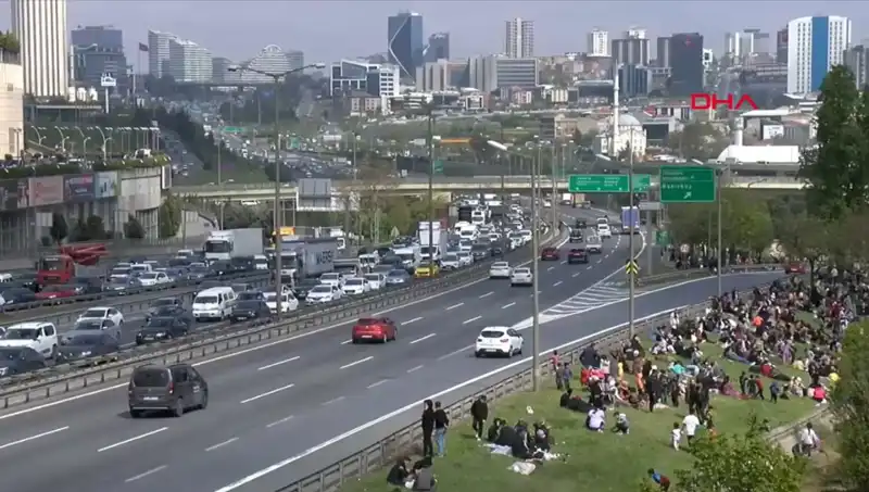Deprem Sonrası Trafikte Yoğunlukta Dikkat Çeken Artış!