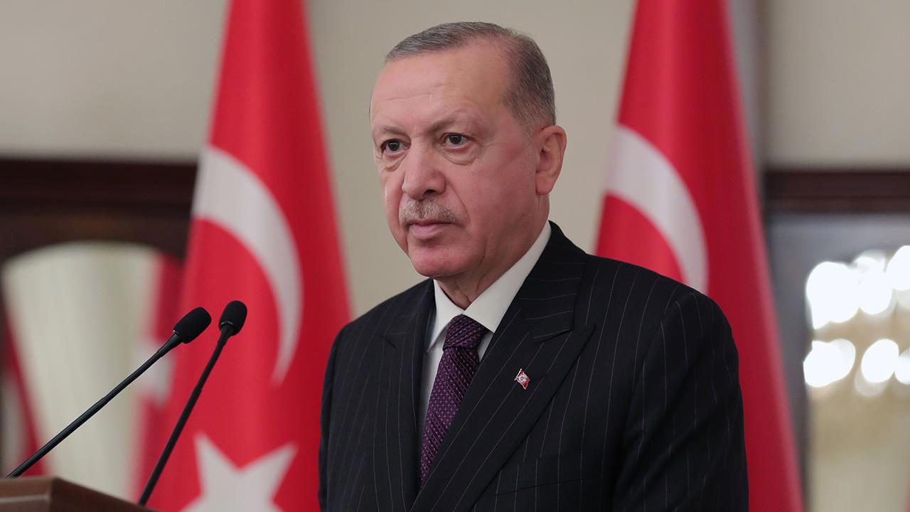 Cumhurbaşkanı Erdoğan, Bolu'daki yangın faciasını ziyaret etti