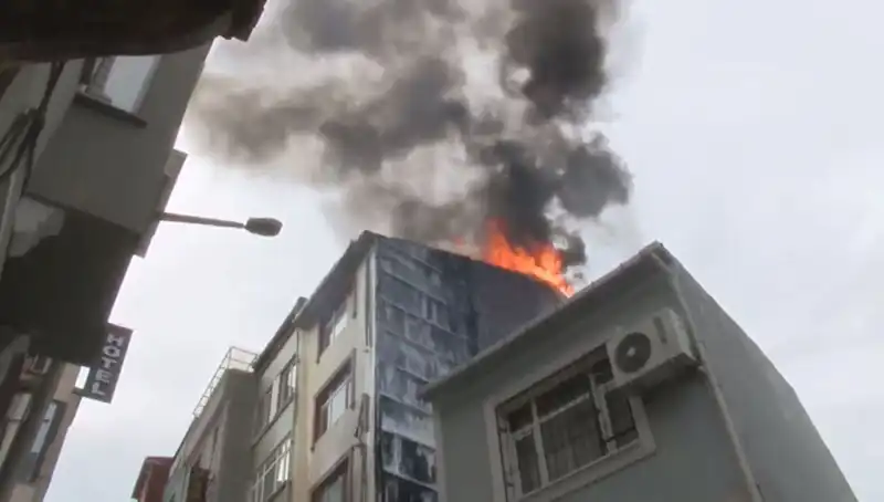 Kibrit Faciası: Unutulan Ateş, 4 Katlı Bina ile 15 Araç Yaktı