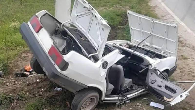 İzmir'de Feci Kaza: İki Kuzenin Hayatı Kayıp Gitti