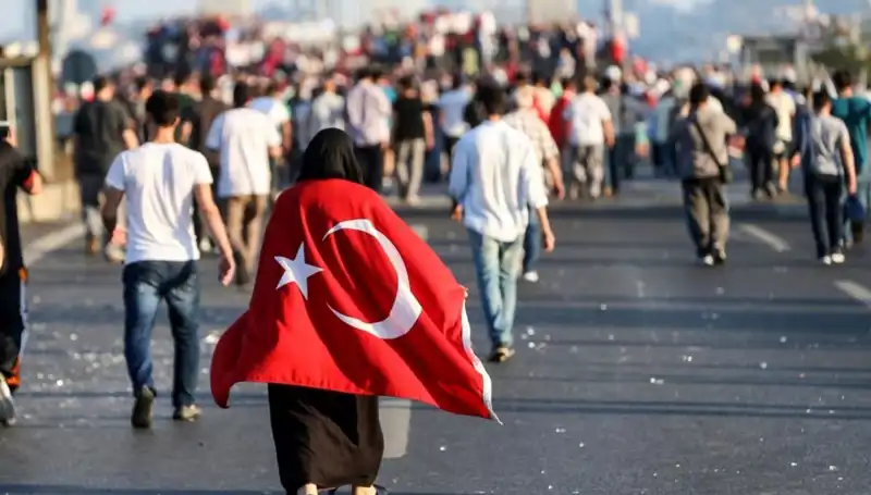 15 Temmuz: Kabine Üyelerinden Anlam Dolu Mesajlar Geldi