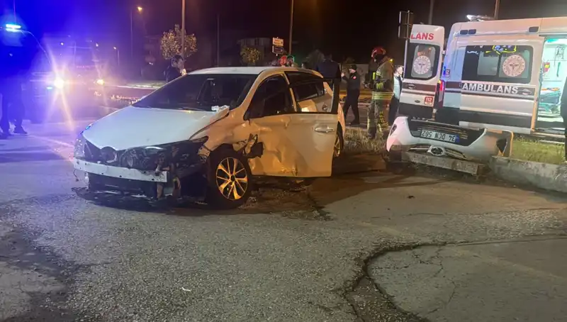 Pikap ile Otomobil Çarpıştı: Kaza Anının Detayları ve Yansımalar