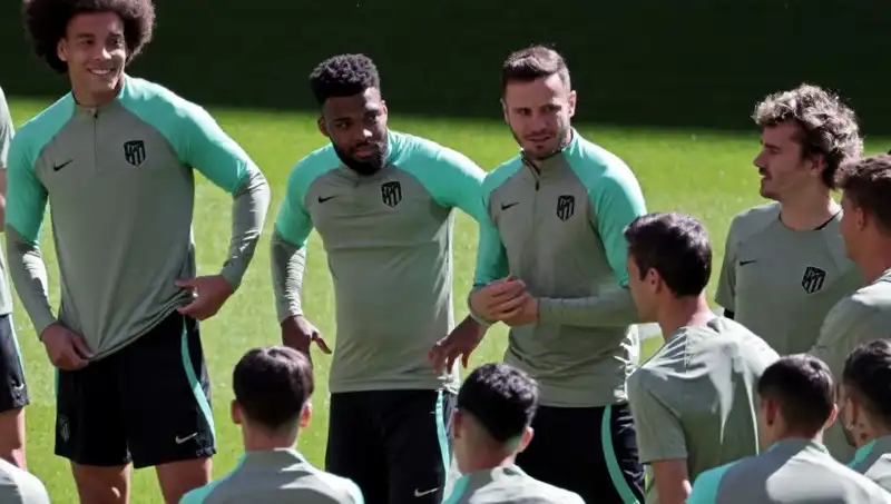 Chelsea'den Sevilla'ya, Atletico Madrid'ten Türkiye'ye: Futbolcunun Yeni Macerası