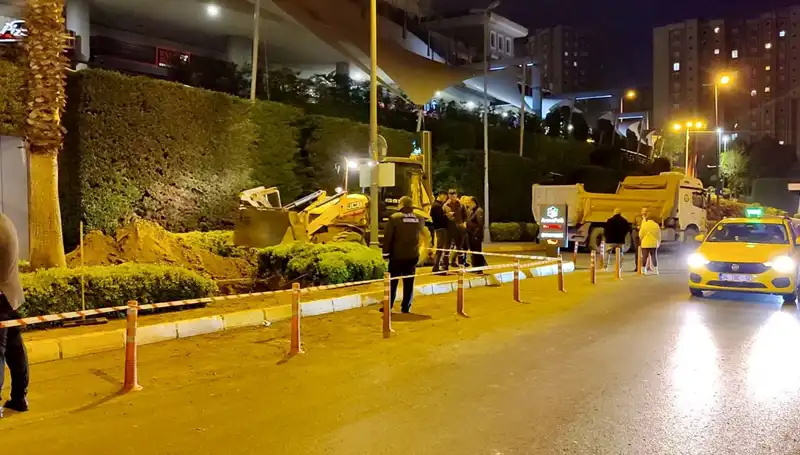 AVM Girişinde Doğalgaz Paniği: Alışveriş Keyfi Yerini Korkuya Bıraktı