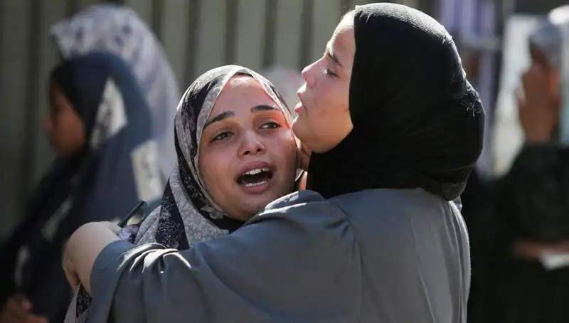 İsrail Ordusunun Gazze'de Yaptığı Müdahelede 21 Filistinli Hayatını Kaybetti