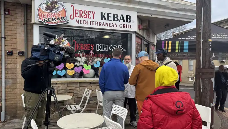 Türkiye'den Göç Eden Aile Yeşil Kart Beklerken Trump Yönetimi Tarafından Gözaltına Alındı