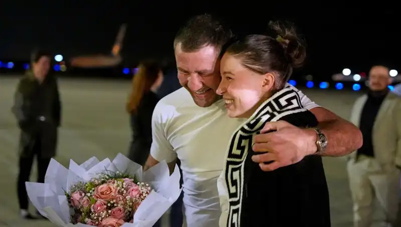 Rusya'nın Serbest Bıraktığı Balerinin Sevgilisi Konuştu: "Biden Yönetimine Yalvardım"