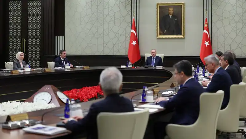 1 Mayıs Emek ve Dayanışma Günü'nde Kabine Üyelerinden Özel Mesajlar