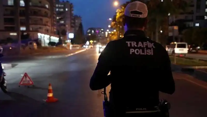 Sosyal Medya Paylaşımı 53 Bin Lira Ceza Getirdi: İki Sürücü Neden Cezalandırıldı?
