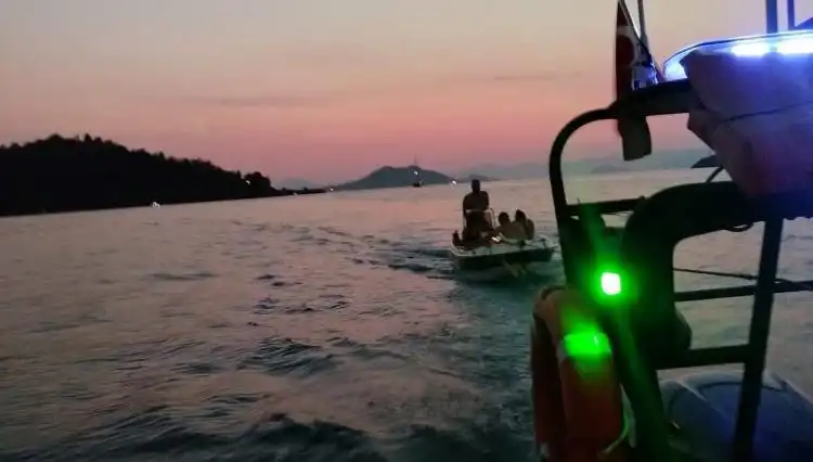 Fethiye Açıklarında Sürüklenen Teknedeki 4 Kişi Kurtarıldı: Sır Perdesi Aralandı