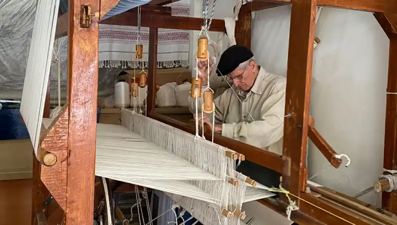 62 Yıldır İpleri Sanata Dönüştüren Ustanın Hikayesi