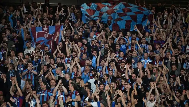 Trabzonspor-Galatasaray Maçının Biletleri Satışa Çıktı: Gözler Kasımpaşa Stadyumu'nda!