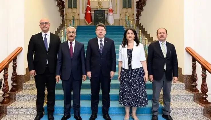 DEM Partisi İmralı Heyeti, Bakan Yılmaz Tunç ile Önemli Görüşme Gerçekleştirdi