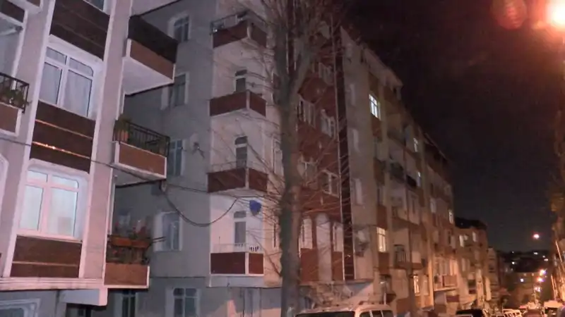Altı Katlı Apartmanda Kolonlardan Gelen Sesler Panik Yarattı