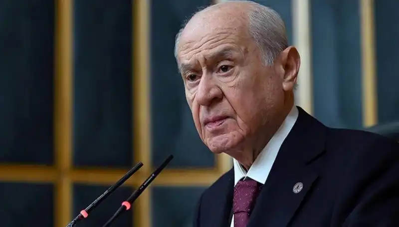 Bahçeli'den CHP'ye Sert Tepki: "Sırrı Bey'in Haksızlığı Kabul Edilemez"