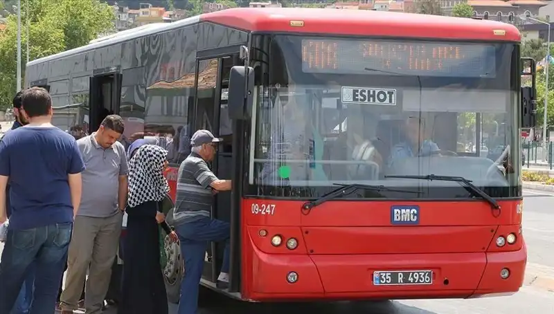 İzmir’de Öğrenci İndiriminde 30 Yaş Sınırına Ceza Uygulaması Başladı!
