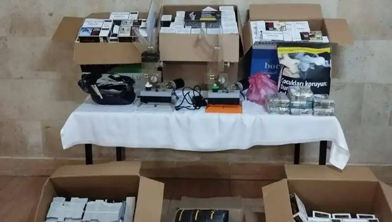 Binlerce Makaron Ele Geçirildi: Kaçakçılık Operasyonu Şaşkınlık Yarattı