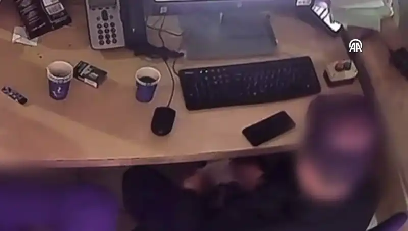 Kapıkule Sınır Kapısı'nda Rüşvet Skandalı: Gizli Kamera ile Yakalandılar!