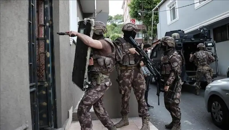 İstanbul'da DAEŞ’e Yönelik Büyük Operasyon: 20 Kişi Gözaltında!