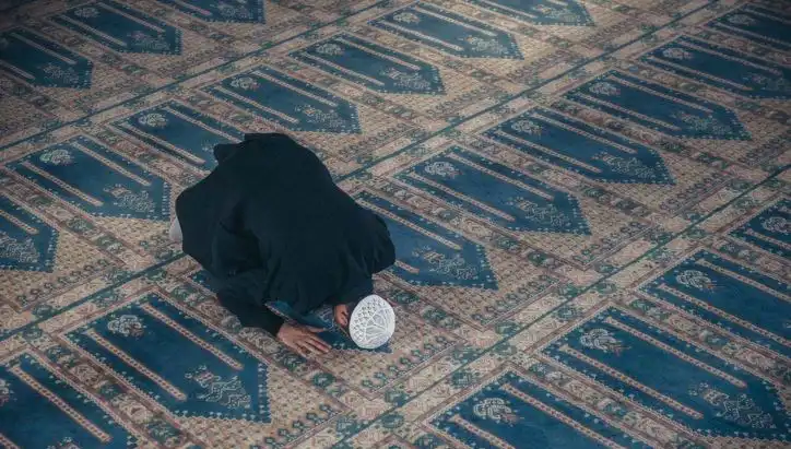 Cuma Namazı Saati ve Kılınışı: 12 Eylül'de Hepsi Burada!