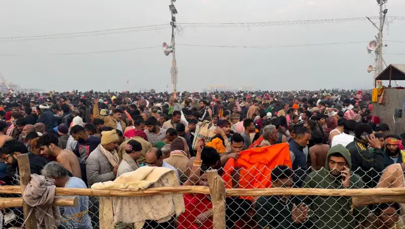 Hindistan'da Dini Festival İzdihamında Altı Can Gitti
