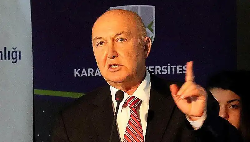 Prof. Dr. Övgün Ahmet Ercan Beyin Kanaması Tehlikesi Geçirdi Mi?