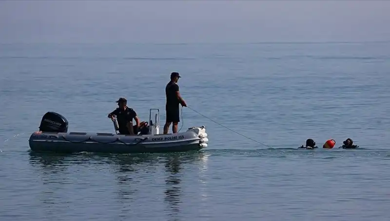 Kuşadası'nda Yazın Son Gösterisi: Bir Bireyin Denizde Hayatını Kaybetmesi