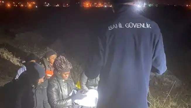 İzmir'de 7 Düzensiz Göçmen Operasyonu: Detaylar Belli Oldu