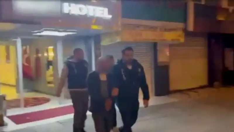 Ankara’da Fuhuş Operasyonunda 4 Otel Mühürlendi, 12 Kişi Gözaltına Alındı