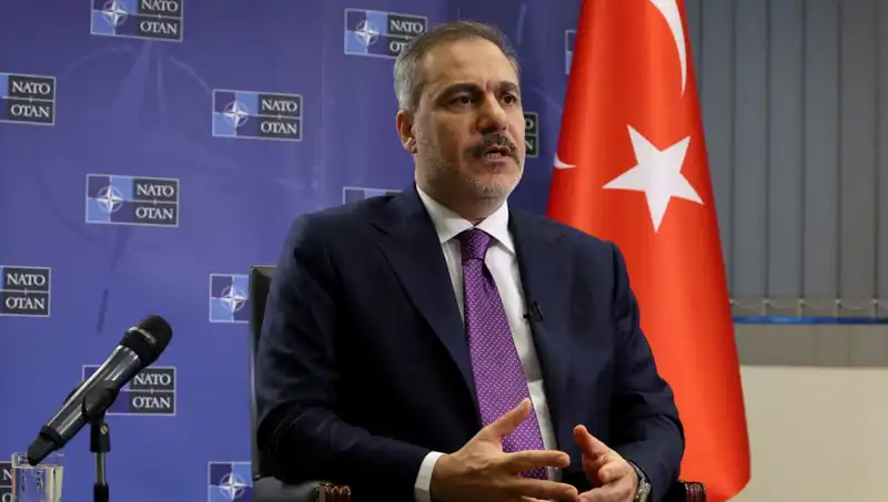 : Bakan Fidan, BAE'de Yeni İşbirlikleri İçin Kraliyet Yetkilileriyle Bir Araya Geliyor