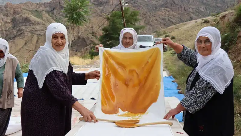 Yaz Aylarının Vazgeçilmezi: Unla Pişirilen Geleneksel Lezzetler