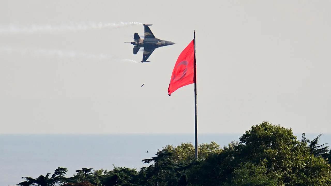 SoloTürk İstanbul Semalarında: Nefes Kesen Gösteri Uçuşuna Hazırlanıyor