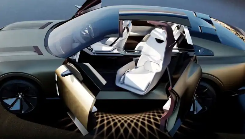 Bentley EXP 15 Concept: Lüks Otomobil Dünyasının Şatafatlı Yüzü