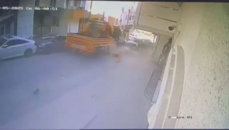 Kontrolden Çıkan Vinç, 23 Aracın Kabusu Oldu