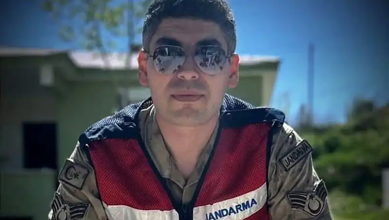 Kadir Astsubay’ın Halı Saha Maçındaki Üzücü Son: Hayatını Kaybetti!