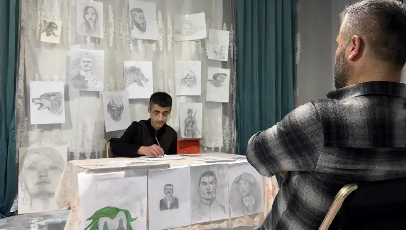 15 Yaşındaki Genç Yetenek, Sahne Işıltısı ile Göz Dolduruyor!