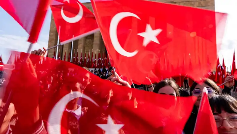 Tüm Türkiye'de 23 Nisan Coşkusu: Kutlamalarda Renkli Anlar!