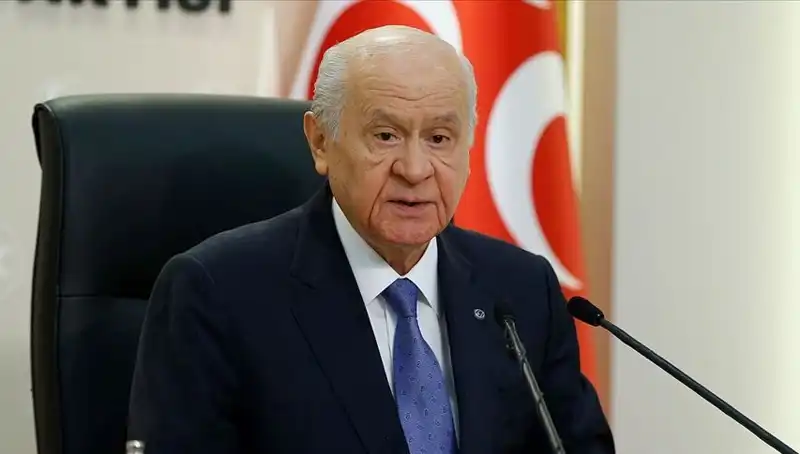 Bahçeli'nin Sağlığı Hakkındaki İddialar Yeniden Gündemde: Dezenformasyon mu Gerçek mi?