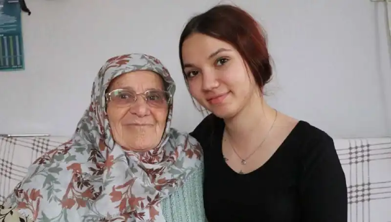 Anneanne Terliği Silah Sayıldı: 4 Yıl Hapis Cezası Şoku