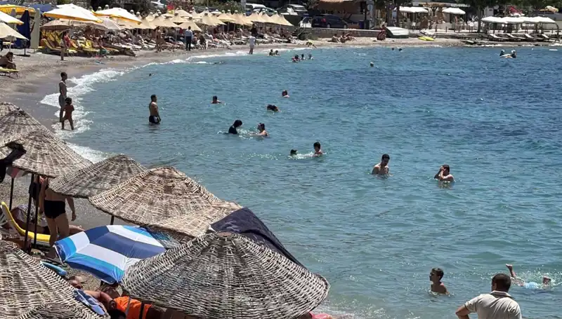 Hava Sıcaklığı 36 Dereceye Ulaştı: Sahil Zamanı Geldi!