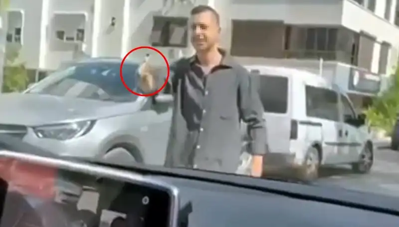 Trafikte Kadınlara Silah Çeken Sürücüye Yönelik Yeni Yasal Adımlar Atıldı