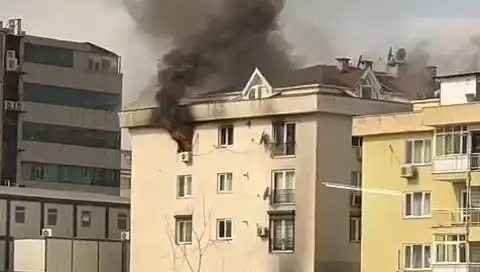 Mecidiyeköy'de Dört Katlı Binada Yangın Paniği: Olay Yeri Detayları